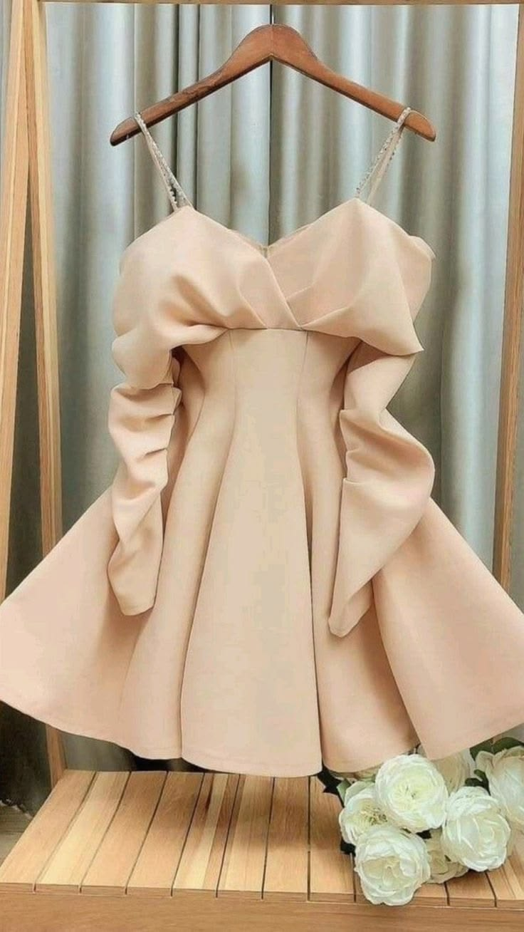 Silky Pleated Women's Homecoming Dress Champagne Waist Fitted Short Prom Gown Party Dress RS3409