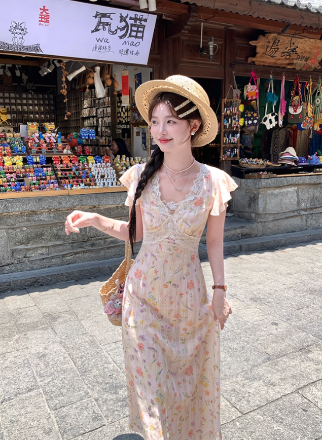 Lace V-neck floral suspender dress for women summer French retro temperament skirt R4782