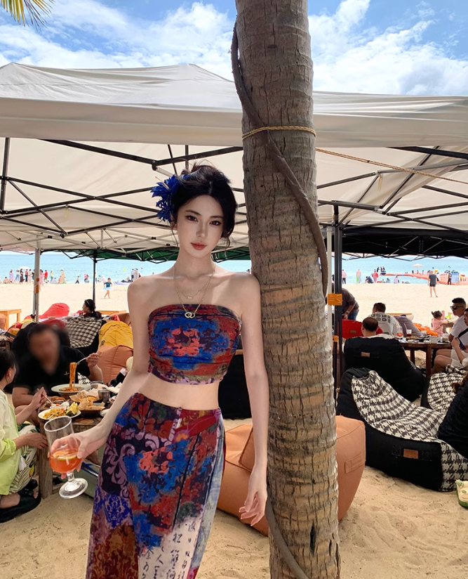 Holiday style retro print tube top vest irregular hip skirt two-piece set R0894