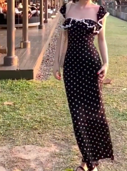 French retro lace ruffled polka dot dress 2025 slim holiday long dress R1158