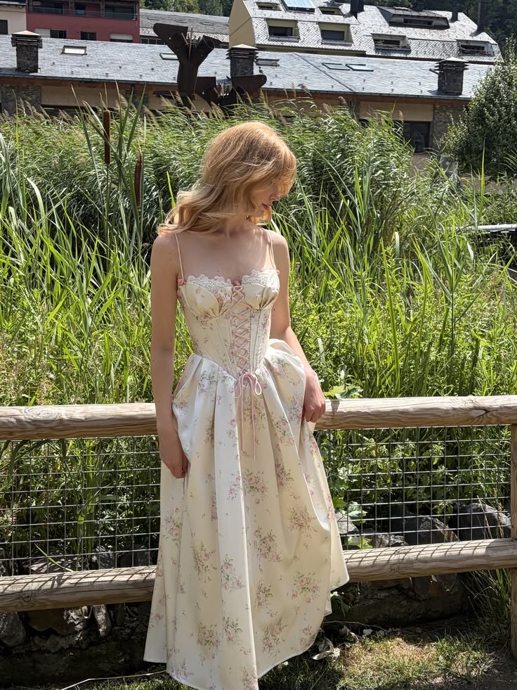 Gentle Floral Prom Gown Pastel Yellow Women's Corset Maxi Birthday Dress — Fall Outfit 2026 New RS3087