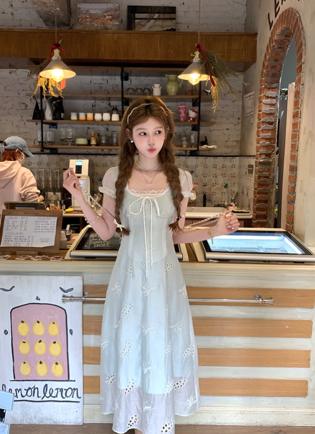 Waist-cinching square-neck short-sleeved dress for women, a summer French retro slimming and elegant dress R4790