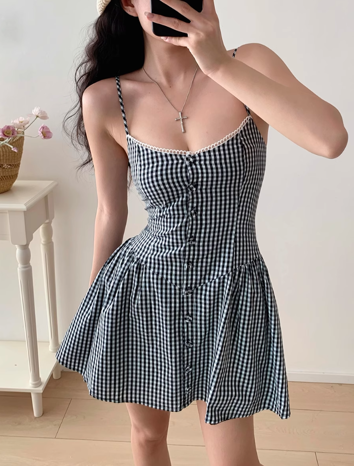 French retro sweet girl casual black and white plaid waist suspender skirt R2821