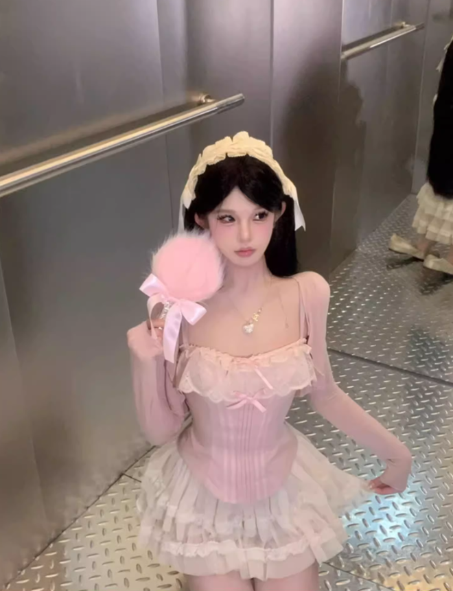 Pure desire design lace suspender top 2025 sweet and spicy a-line skirt suit R1316