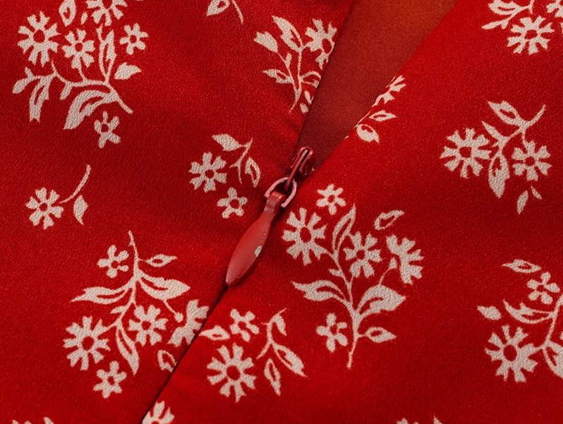 2025 Summer New Red Floral French Style Small Flying Sleeve Seaside Holiday Dress R0929