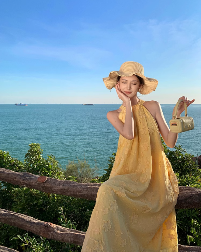 Beach dress yellow jacquard halter neck dress lazy style temperament long dress R0759