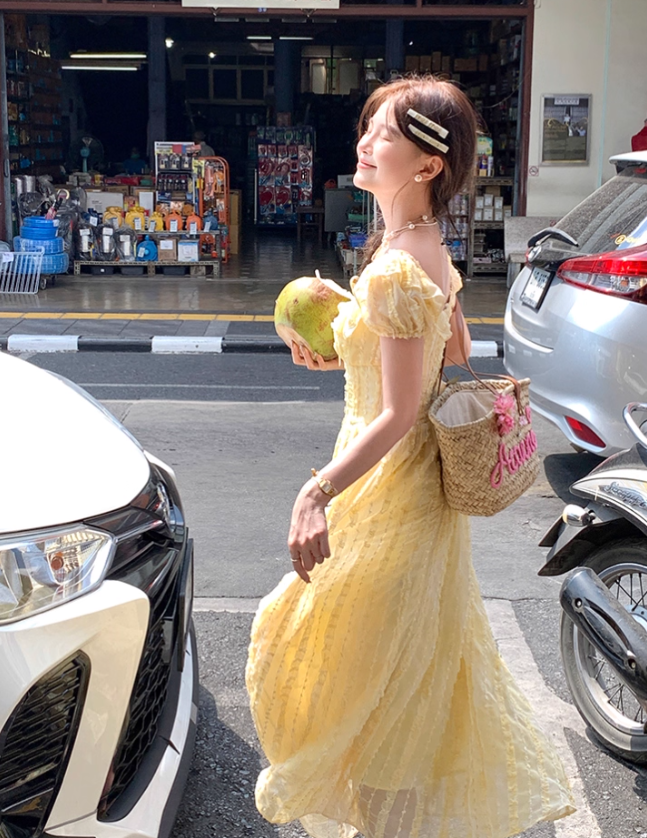 Yellow square neck puff sleeve cake dress summer Korean style age-reducing sweet petite skirt R4665