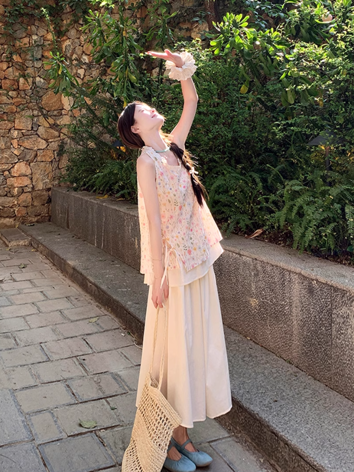 Gentle and pure daisy embroidered fake two-piece vest top with skirt suit R1745