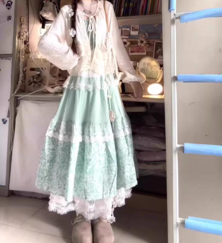 Green fake two-piece floral suspender dress gentle temperament waist A-line long skirt R0692