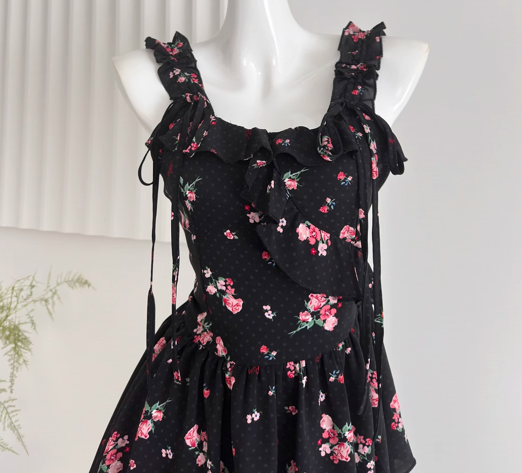 French retro black floral dress for women in summer with small temperament waist suspender skirt R0026
