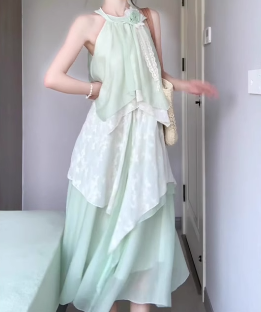 Green sleeveless halter dress irregular gentle temperament loose beach dress R0705