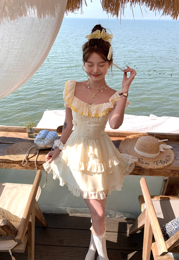 Yellow square neck puff sleeve waist dress summer French retro temperament skirt R4869