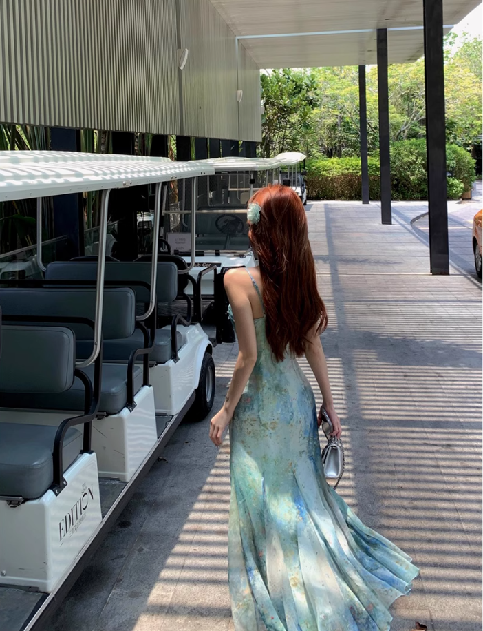 Blending fishtail skirt waist slimming princess holiday suspender dress long skirt R1737