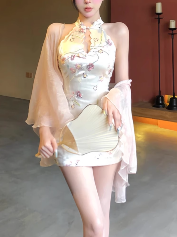 New Chinese style sleeveless halter neck cheongsam skirt 2025 slim waist hip short skirt R1256