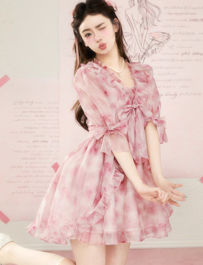 High-quality texture of the skirt, fairy-like ruffled dress with whitening effect R4985