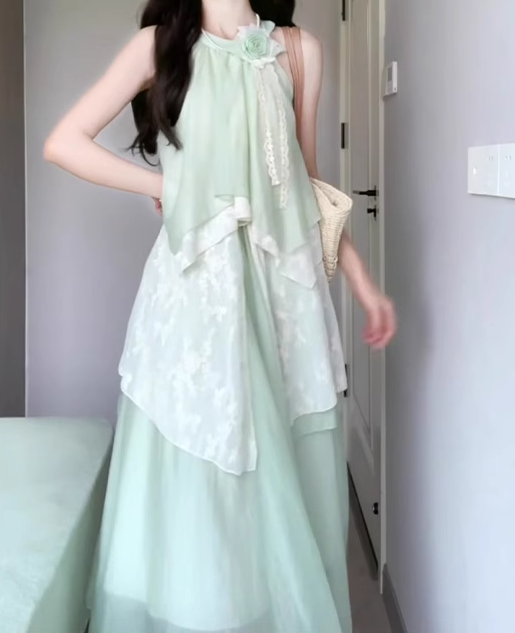 Green sleeveless halter dress irregular gentle temperament loose beach dress R0705
