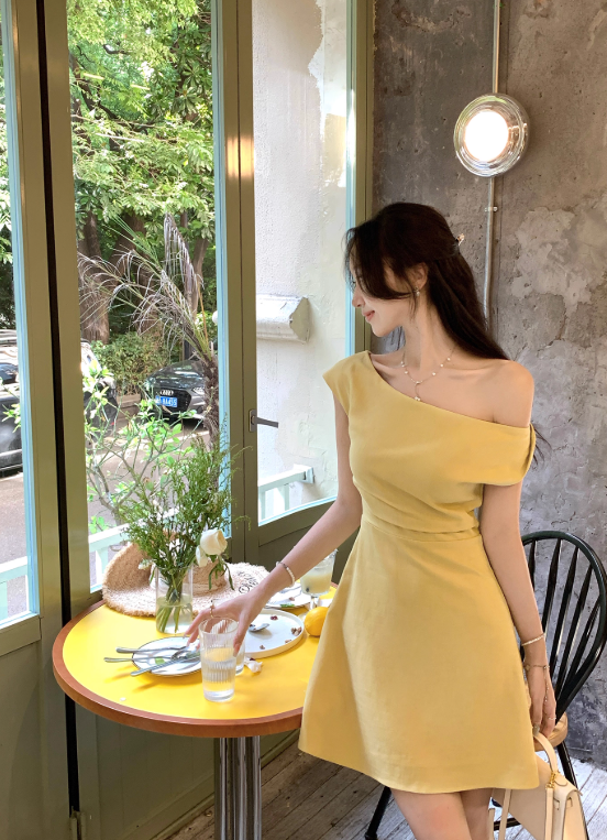 French off-shoulder yellow dress for women Korean style dating temperament slim short skirt R4296