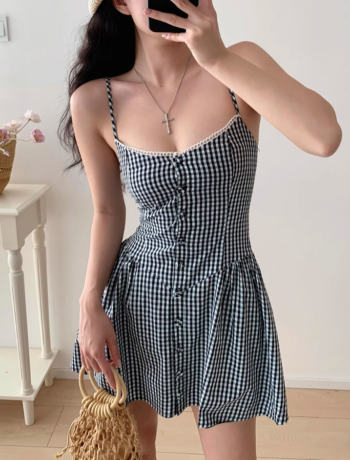 French retro sweet girl casual black and white plaid waist suspender skirt R2821