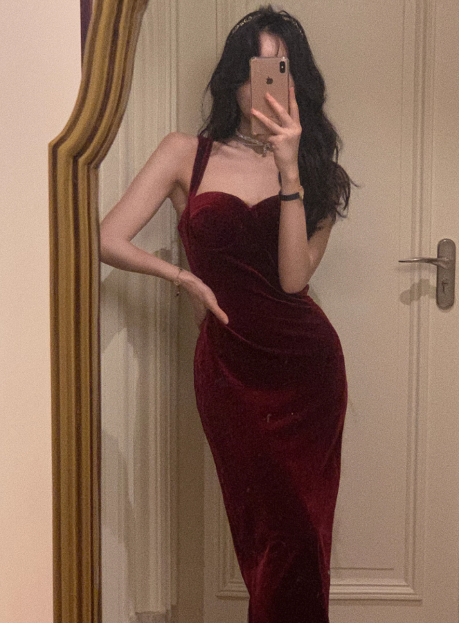 Velvet sling wine red dress retro Hong Kong style French design banquet dress R1436