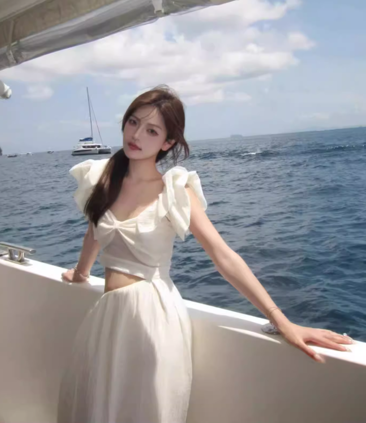 Super fairy long skirt with small flying sleeves white waist-baring dress holiday beach skirt R1607