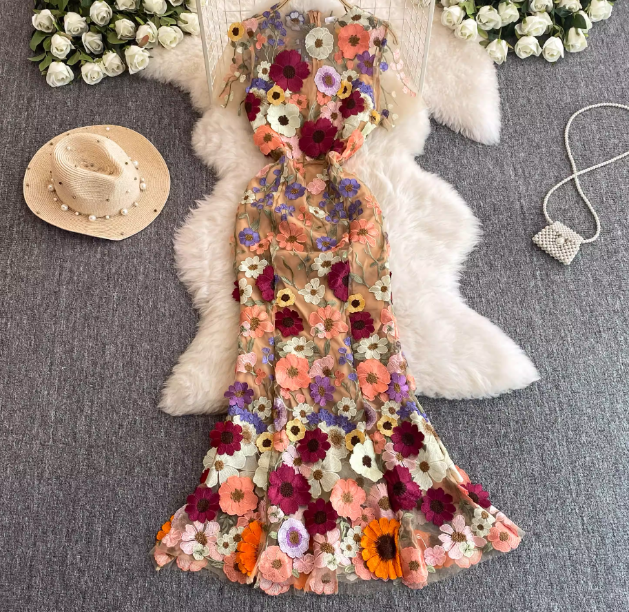 Beautiful heavy-duty three-dimensional flower embroidery embroidered seaside holiday dress with a high-end feel R0308