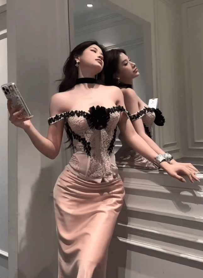 Large size French atmosphere lace lace tube top pure desire skirt hot girl suit R1865