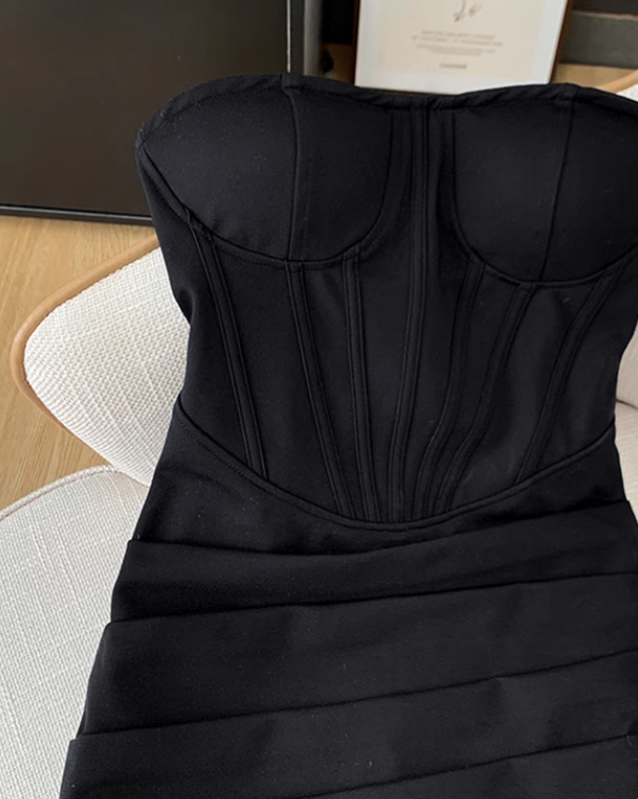 Black hot girl sexy tube top dress female 2025 new temperament pure desire hip dress R3948