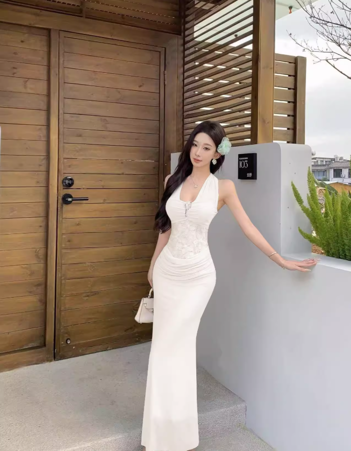 French high-end green v-neck lace halter dress temperament celebrity waist slim hip dress R0453