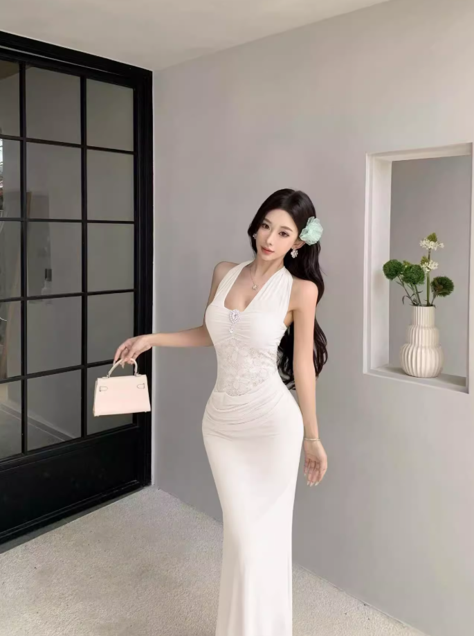 French high-end green v-neck lace halter dress temperament celebrity waist slim hip dress R0453