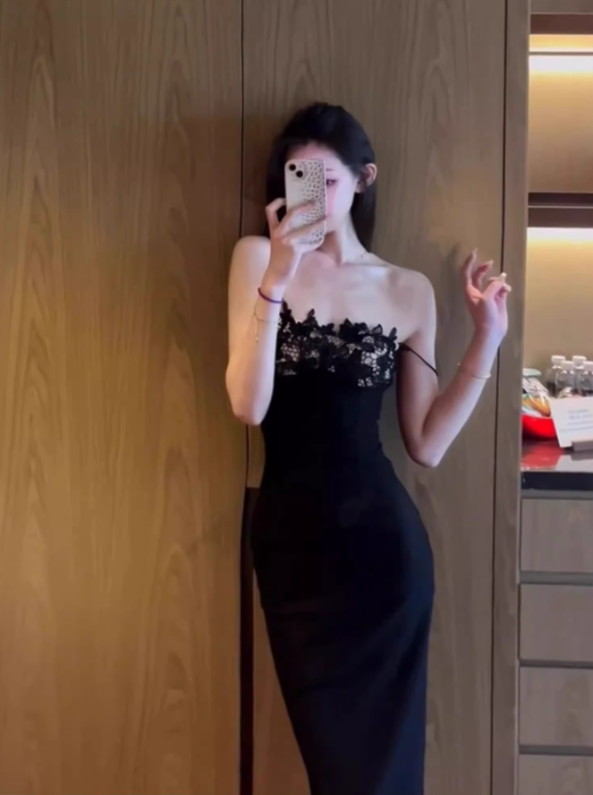 Sexy hot girl lace tube top suspender dress 2025 royal sister waist evening dress R1229