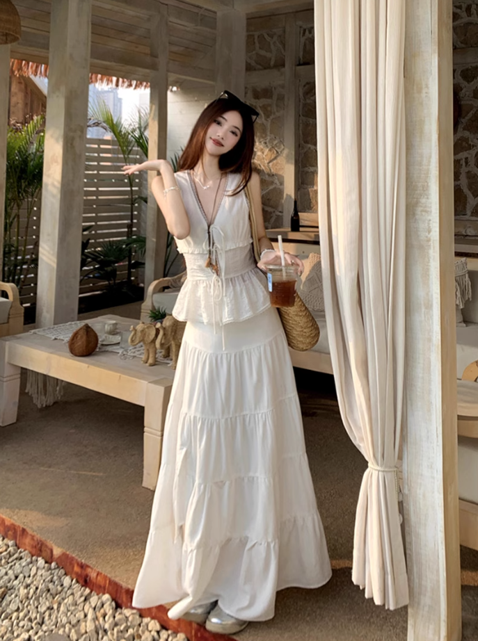 Fairy's complete outfit: strappy v-neck lace vest skirt two-piece set R1738