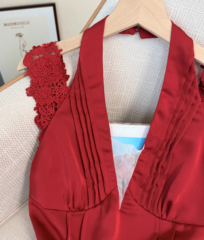 French pure desire lace halter neck dress female new style waist slimming backless sexy A-line skirt R4031