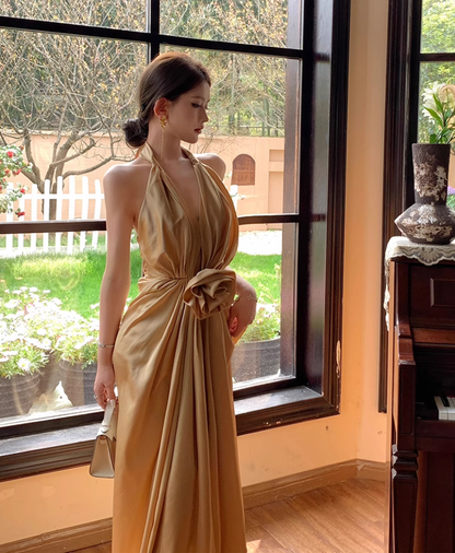 High-end satin backless v-neck halter dress with slim waist and elegant long dress R1779