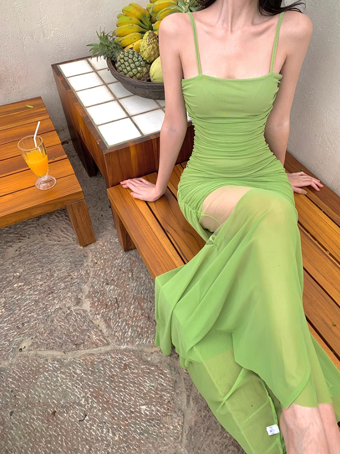 Green suspender dress, elegant waist, slim fit, hip skirt R0535