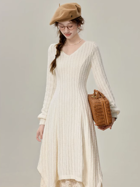 2025 new style white knitted dress with coat and sweater dress R1895
