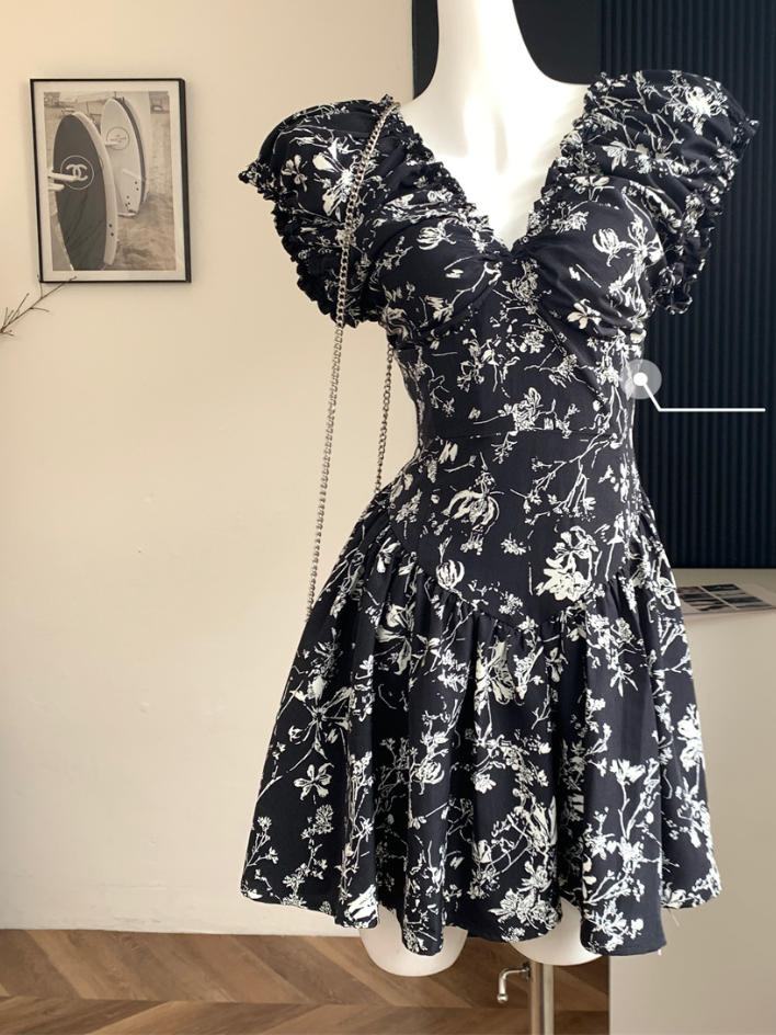 French floral V-neck short dress for women summer ruffled skirt R1991