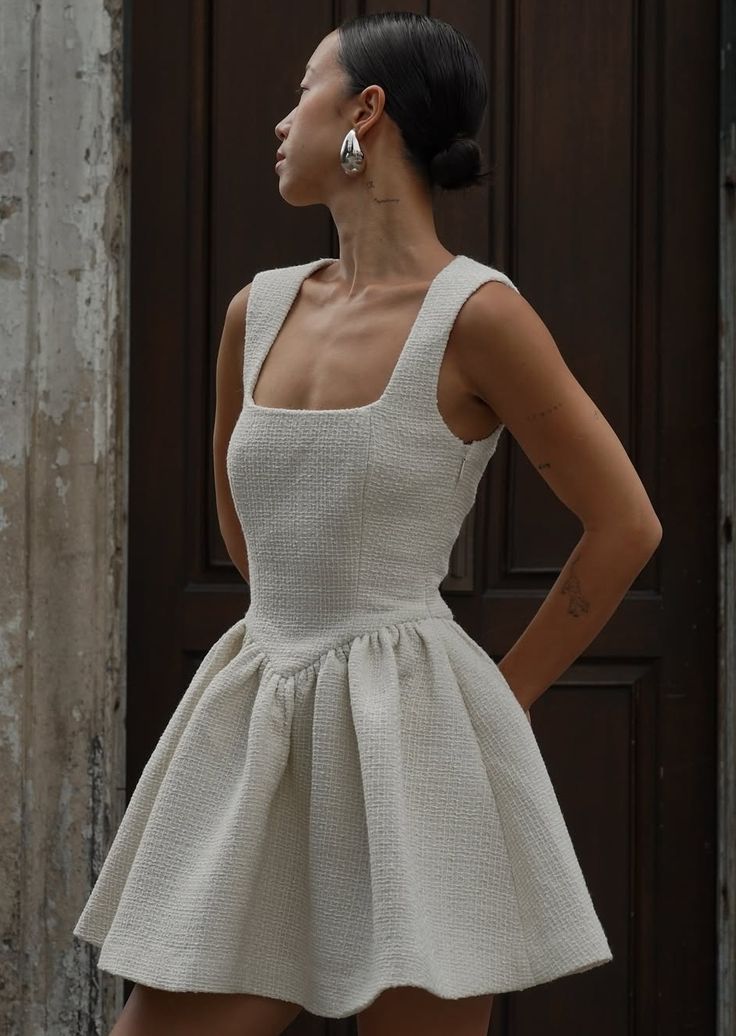 White Elegant Textured Short Skirt Homecoming Dress R3625