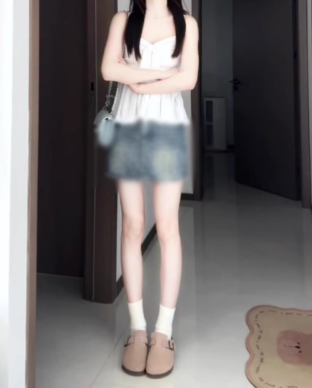 Gentle temperament white cardigan camisole vest denim shorts three-piece set R0888