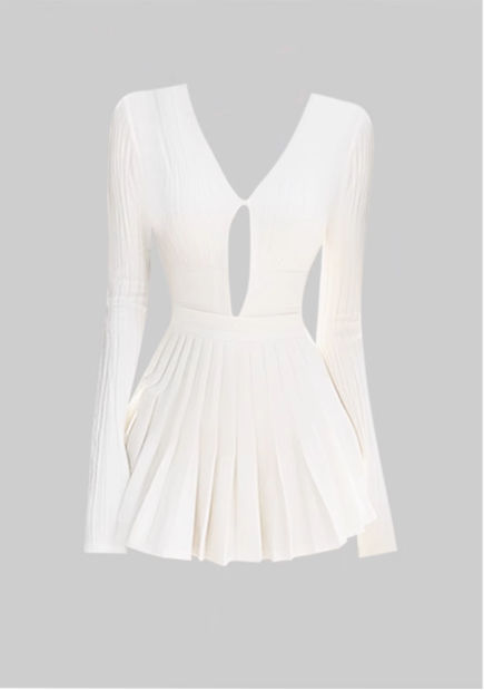 Pure desire hot girl V-neck holiday dress 2025 waist a-line pleated short skirt R1081