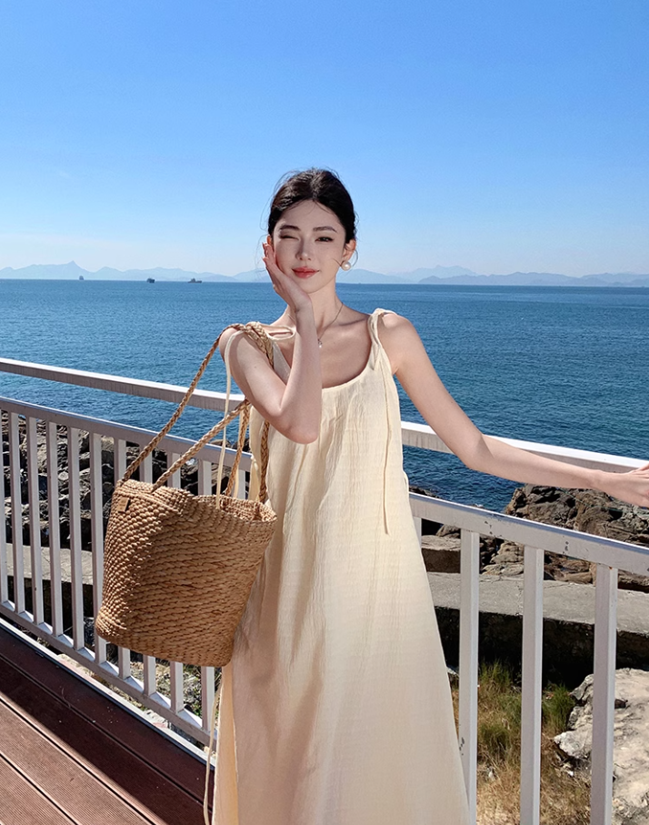 Gentle temperament backless suspender dress cold style unique and special skirt R0595