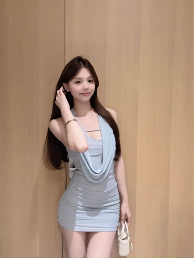 Pure desire style sleeveless halter neck dress 2025 pleated waist hip skirt R1017