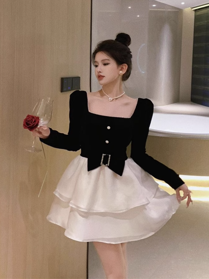 Birthday dress high-end Hepburn style dress high-end niche toast dress square collar dress R1798