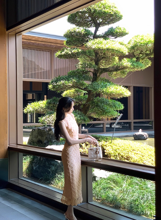 Retro Heavy Khaki Sleeveless Three-Dimensional Decorative Dress for Women R4257