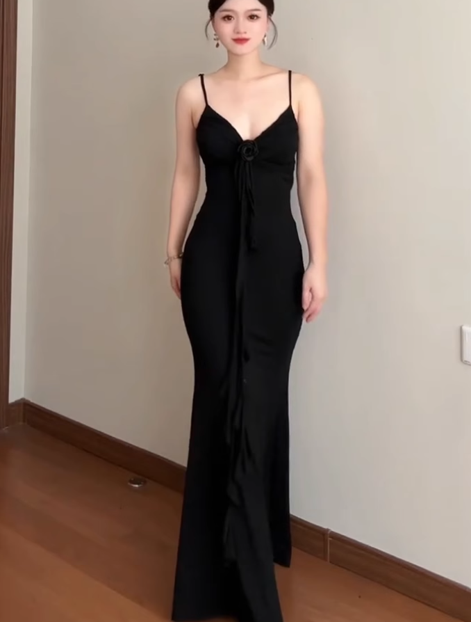 Large size French pure desire style suspender dress holiday sexy figure hip long skirt R1843