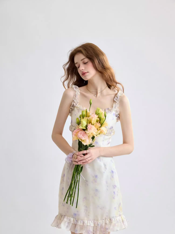 Private French floral suspender skirt wood ear edge dress holiday short skirt skirt R2712