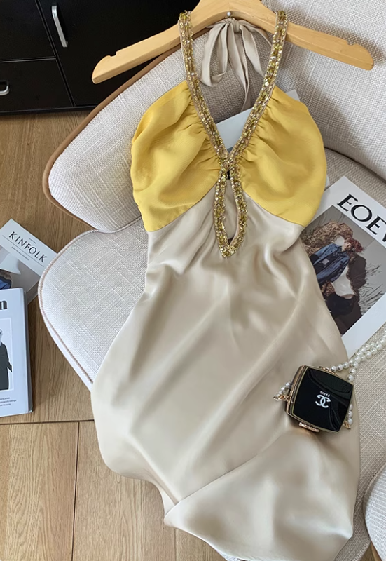 French hollow halter neck dress for women high-end temperament waist short dress R3990