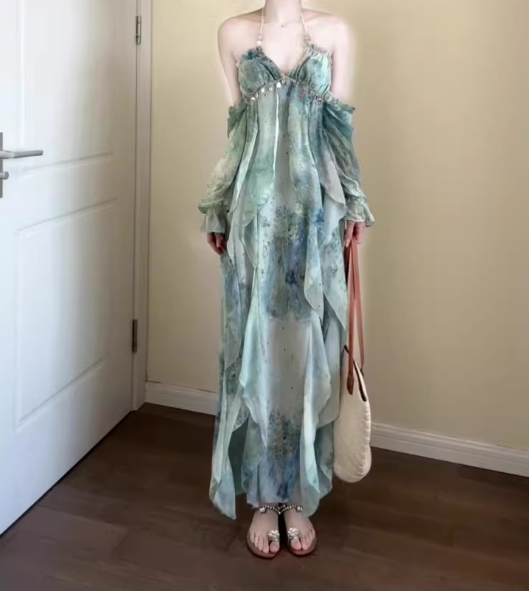 Irregular smudged halter neck dress gentle temperament beautiful beach dress R0737