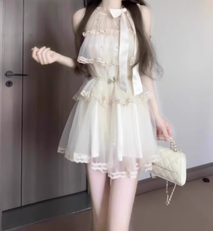 Sweet style sleeveless halter neck dress beautiful temperament puffy short skirt R0760