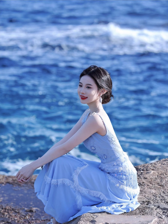 Tea break French temperament floral suspender dress high-end holiday style long dress R1636