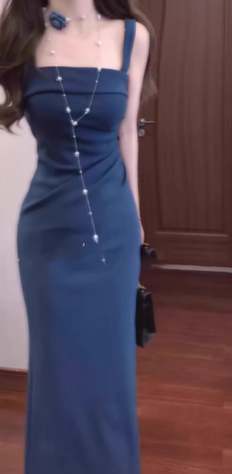 Retro blue suspender dress with elegant waist and slim fit R0757